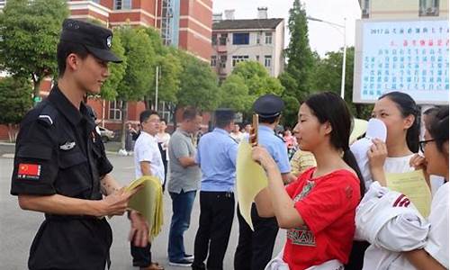 高考最帅特警祁懿一,高考最帅特警祁懿